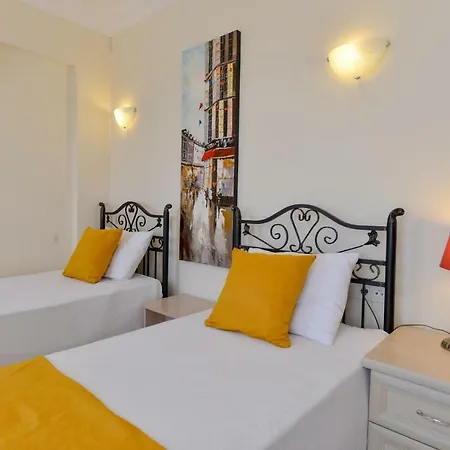 Kilic- 5 Bedroom In Hisaronu *