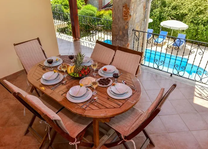 Villa Kilic- 5 Bedroom In Hisaronu *