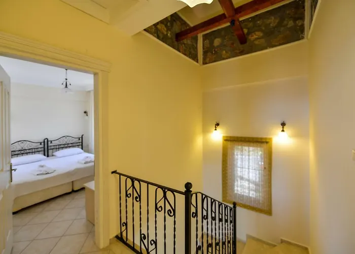 Kilic- 5 Bedroom In Hisaronu *