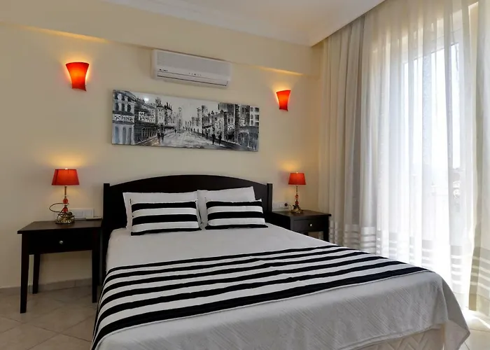 Villa Kilic- 5 Bedroom In Hisaronu